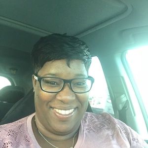 Meet your Posher, Pamela